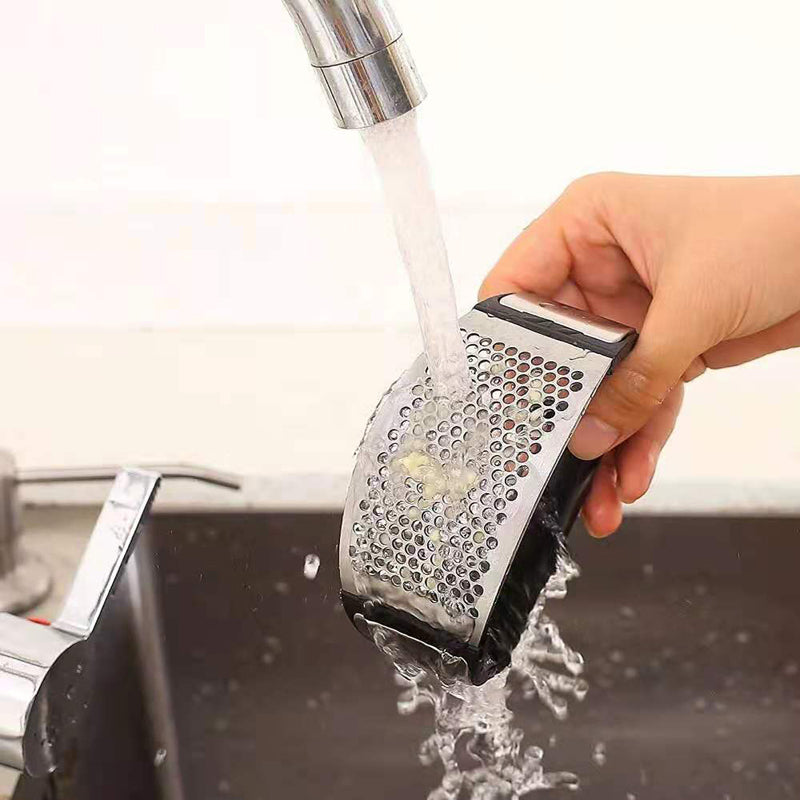 Presa manuala inox pentru usturoi si legume | Design curbat ergonomic | Usor de folosit si curatat, durabil si rezistent